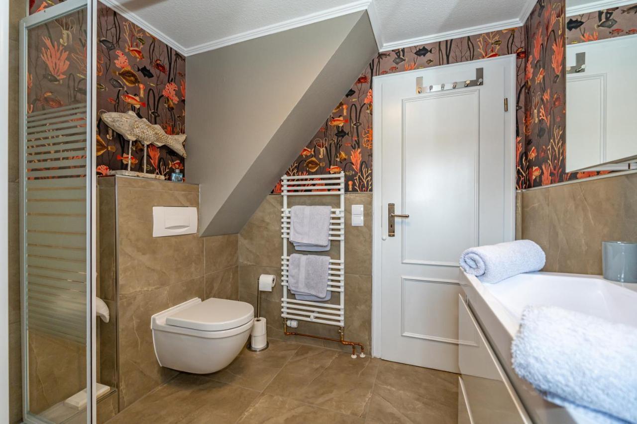 Gemuetliche Wohnung Unter Reet Mit Pool Und Sauna In Keitum Bagian luar foto