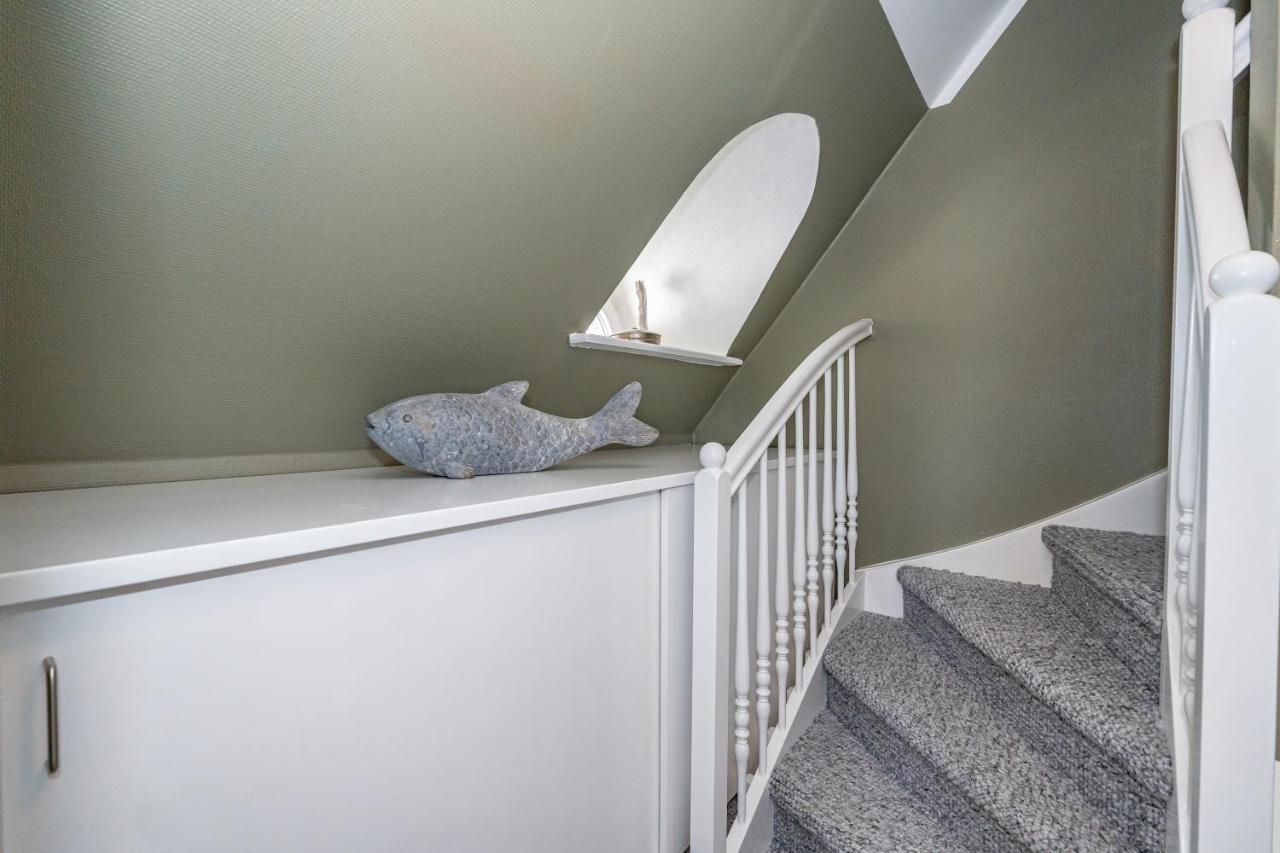 Gemuetliche Wohnung Unter Reet Mit Pool Und Sauna In Keitum Bagian luar foto