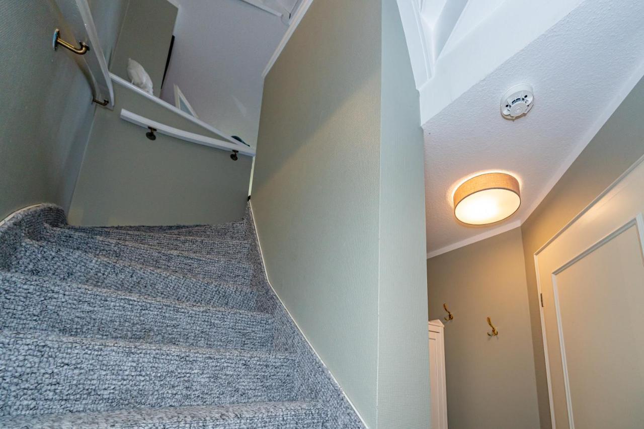 Gemuetliche Wohnung Unter Reet Mit Pool Und Sauna In Keitum Bagian luar foto